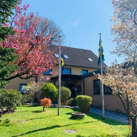 Hotel Am Schwarzen Berg 施塔德 外观 照片