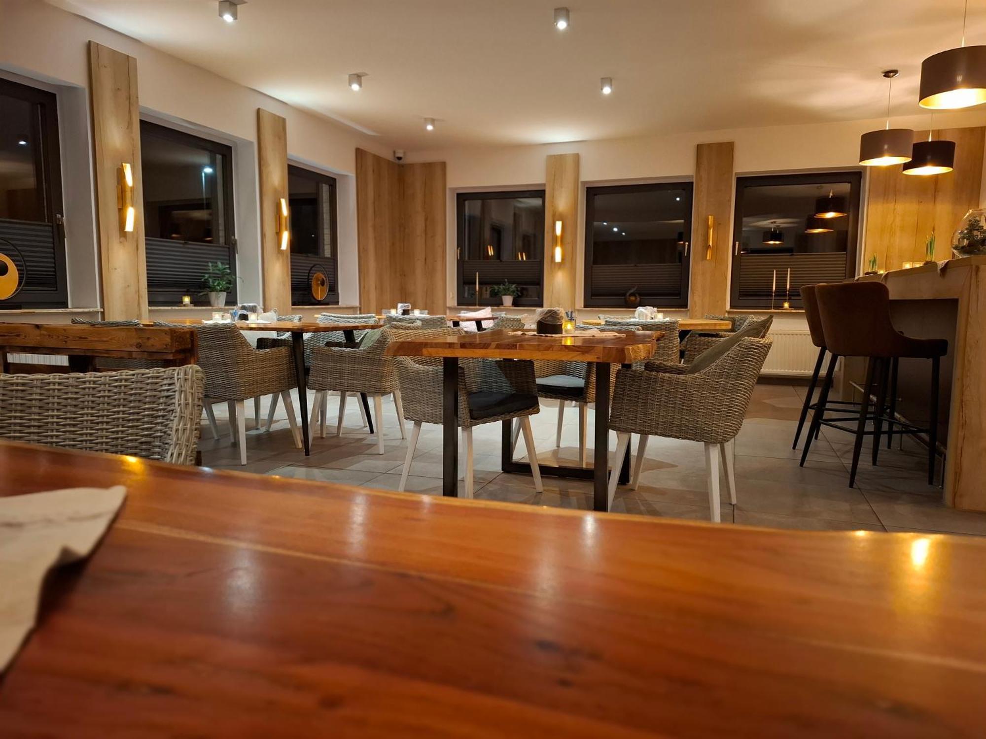 Hotel Am Schwarzen Berg 施塔德 外观 照片