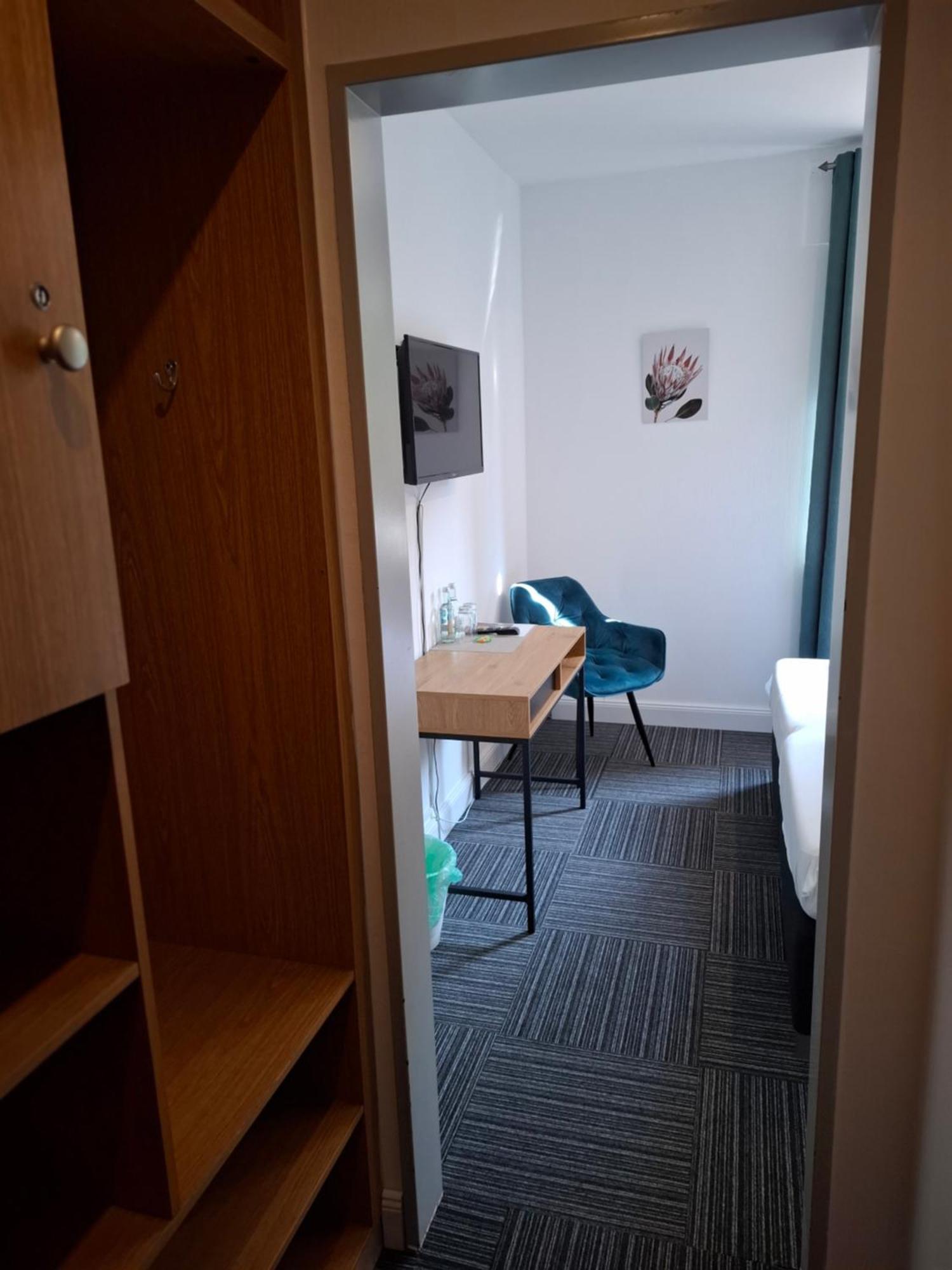 Hotel Am Schwarzen Berg 施塔德 外观 照片