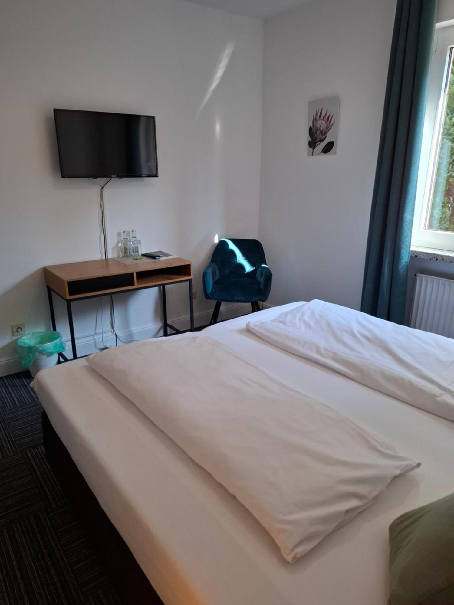 Hotel Am Schwarzen Berg 施塔德 外观 照片