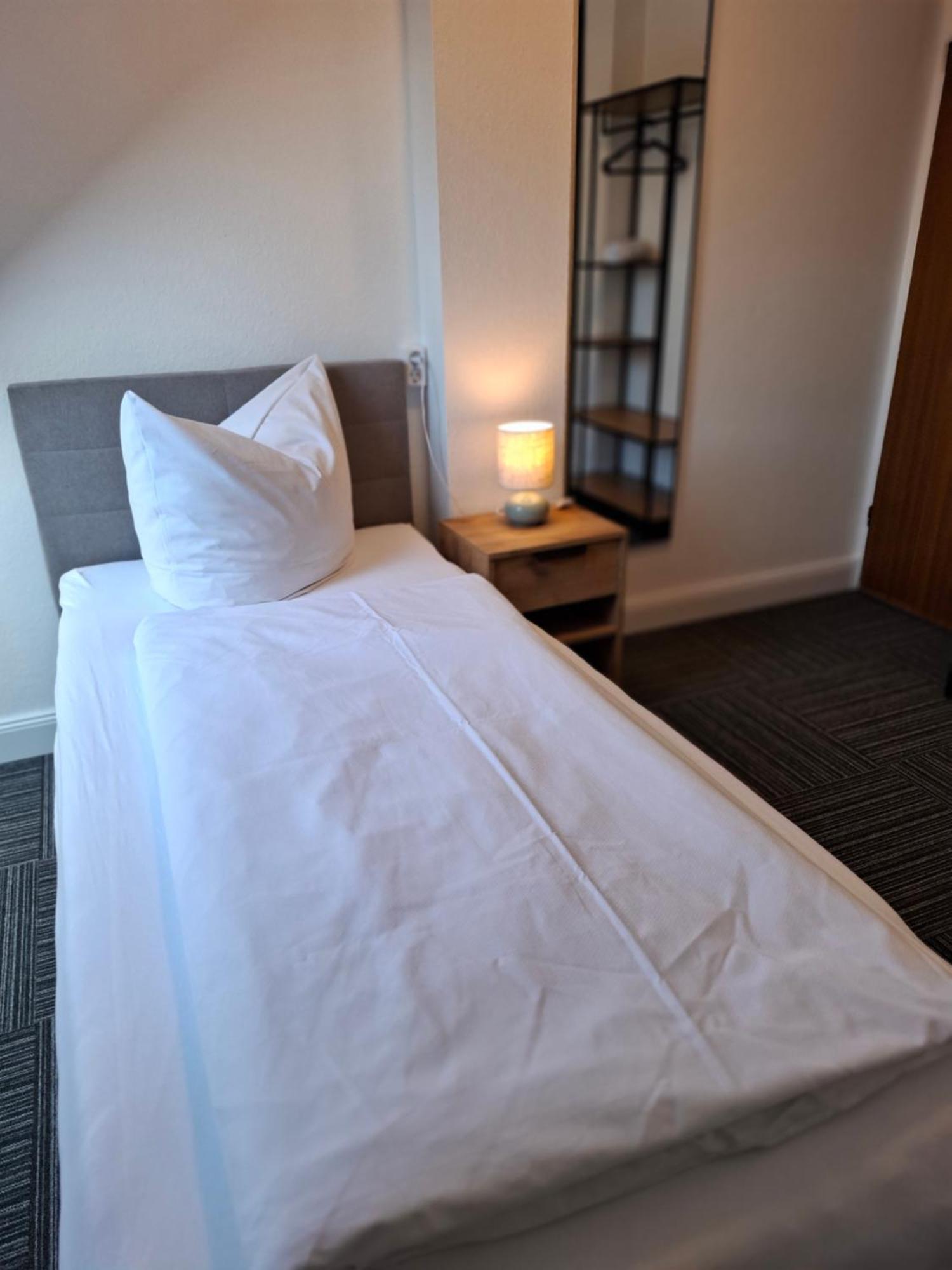 Hotel Am Schwarzen Berg 施塔德 外观 照片