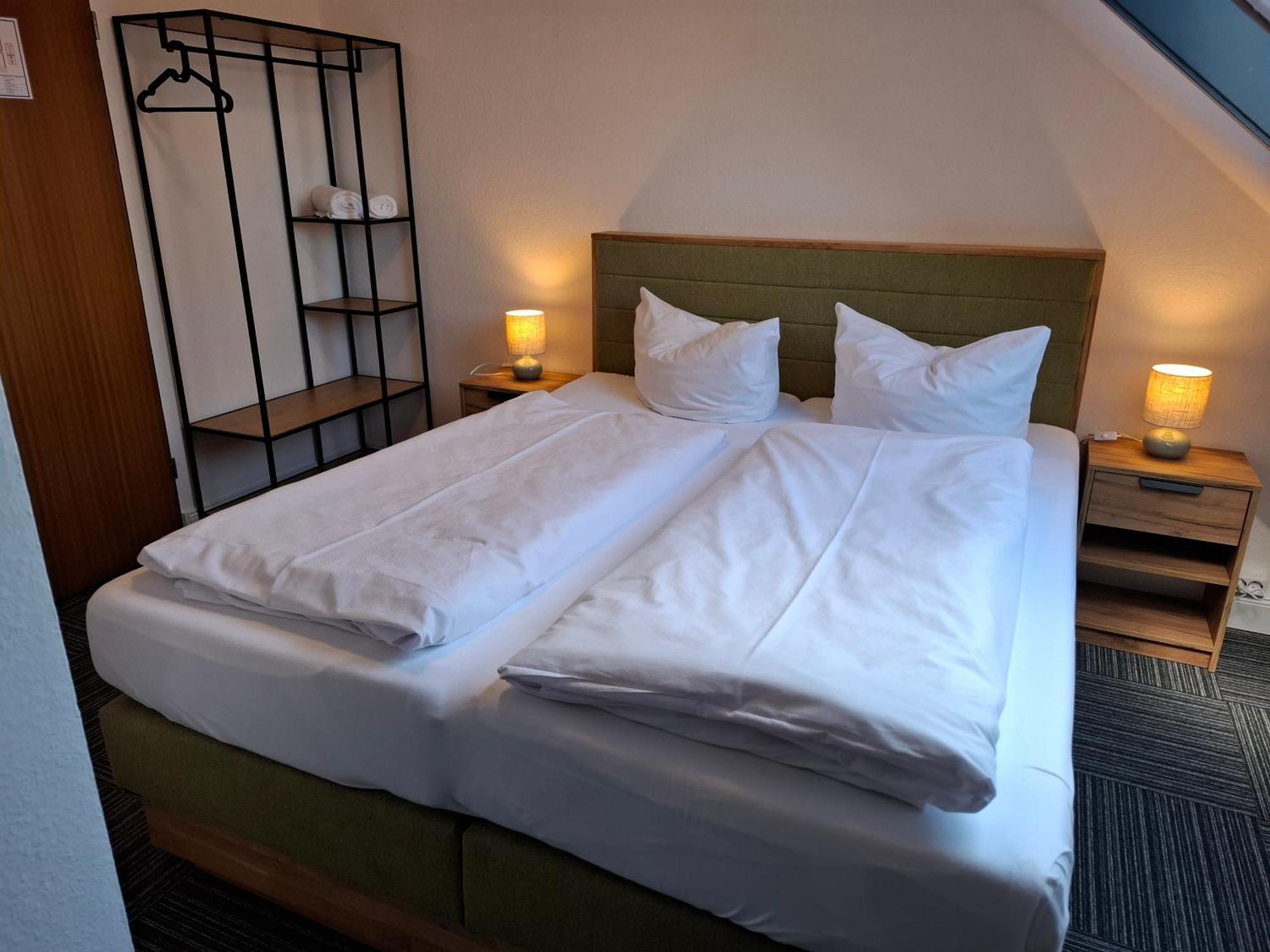 Hotel Am Schwarzen Berg 施塔德 外观 照片